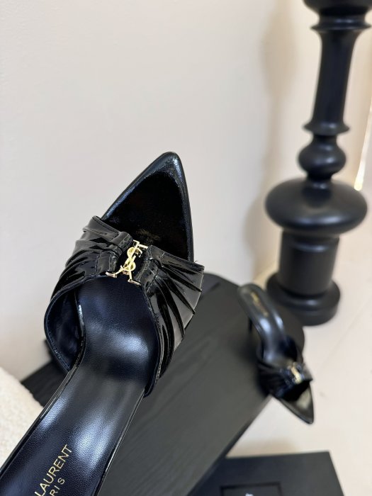 Босоножки фото 6