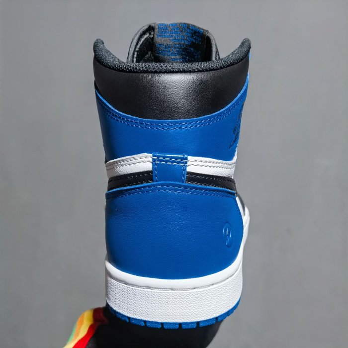 Кроссовки Fragment Design x Jordan Air Jordan 1 Retro High фото 4