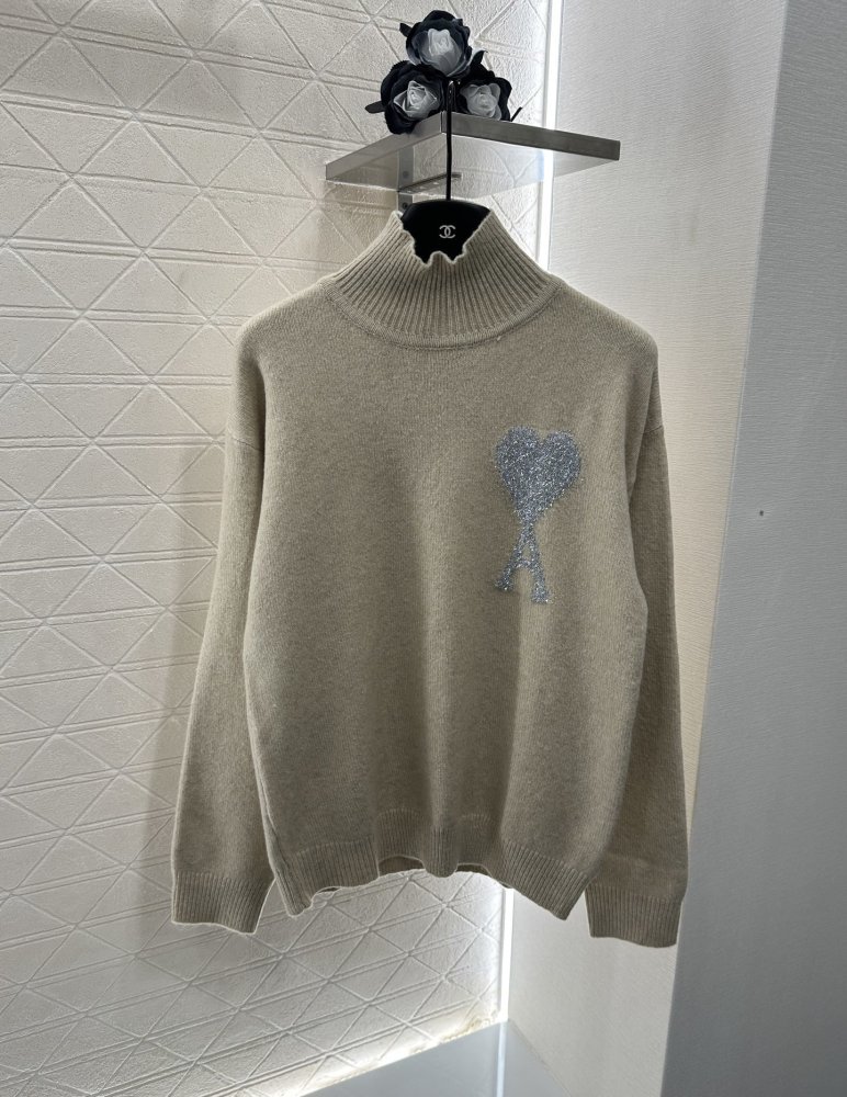 Кофта женская