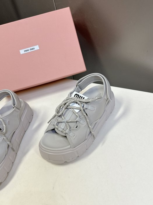 Кроссовки фото 3