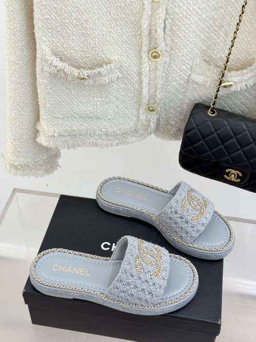 Шлепанцы женские фото 3