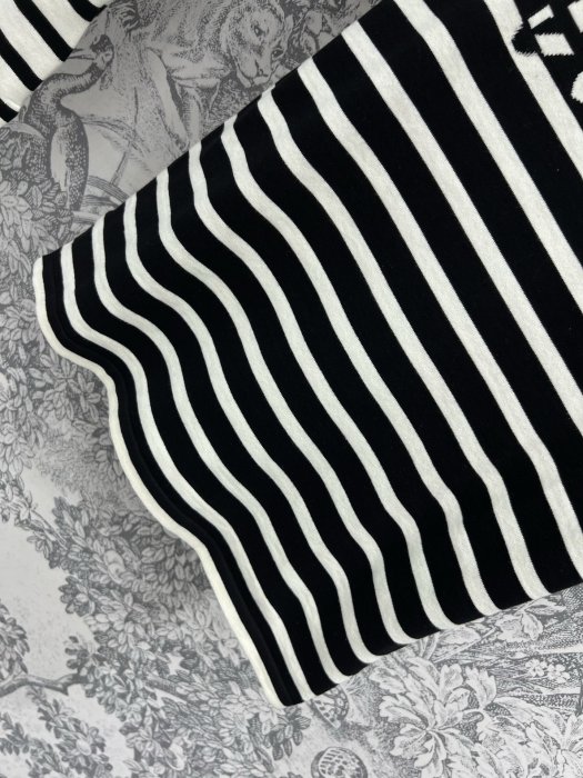 Футболка женская фото 5