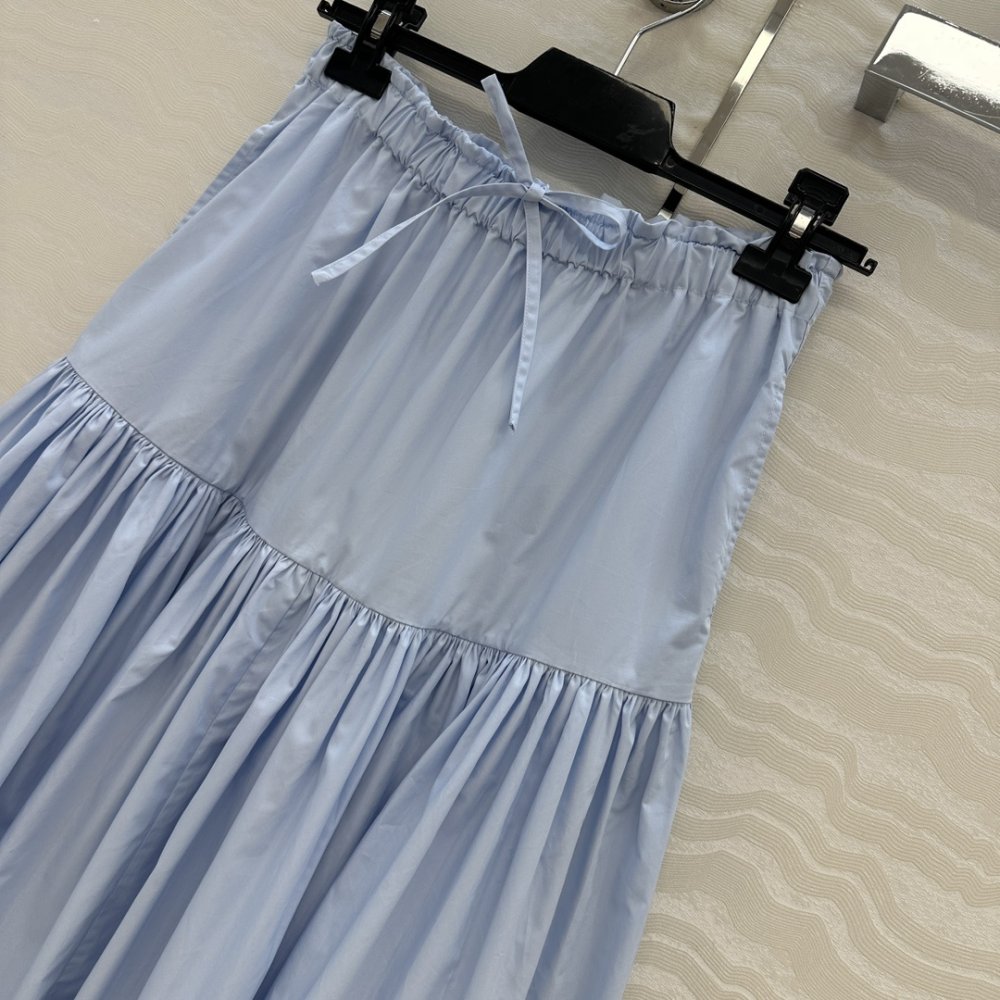 Long skirt on expositions фото 3