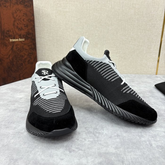 Кросівки фото 4