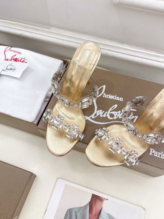 Босоніжки фото 6