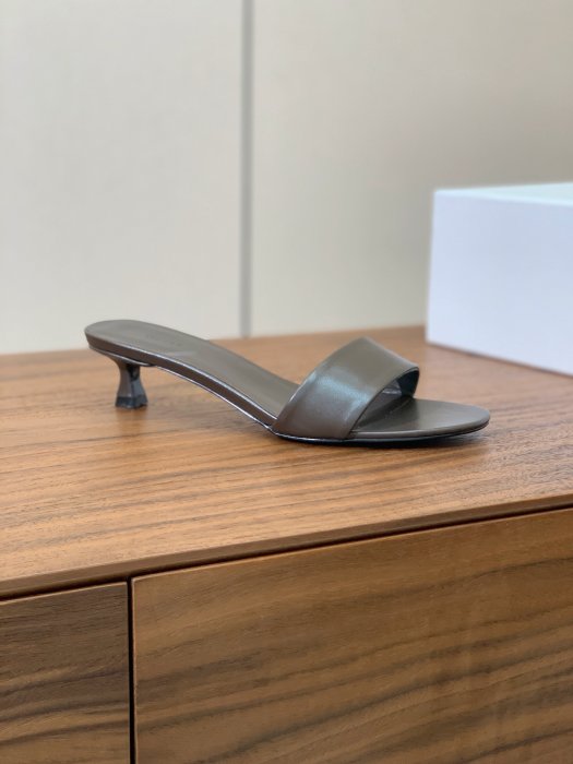 Босоножки фото 4