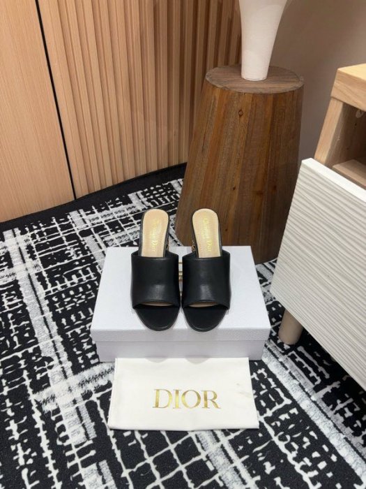 Босоножки Dior Icon на толстом фото 2