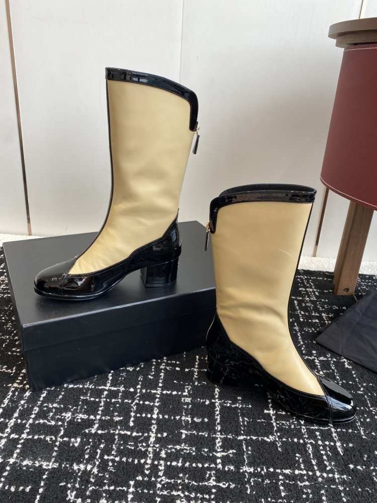 Boots women's фото 6