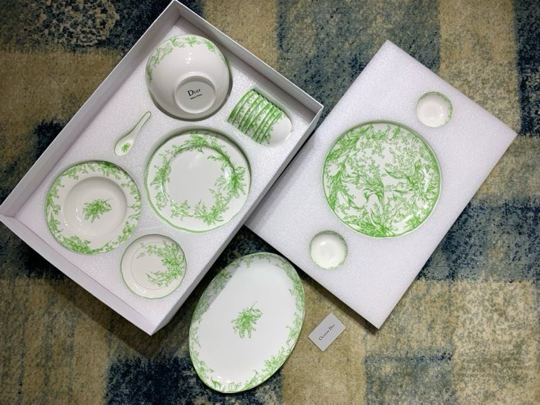 Set crockery of костаного porcelain series Dior Lily of the Valley, 41 subject фото 2