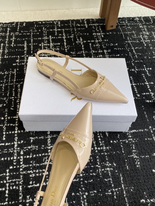 Босоножки фото 5