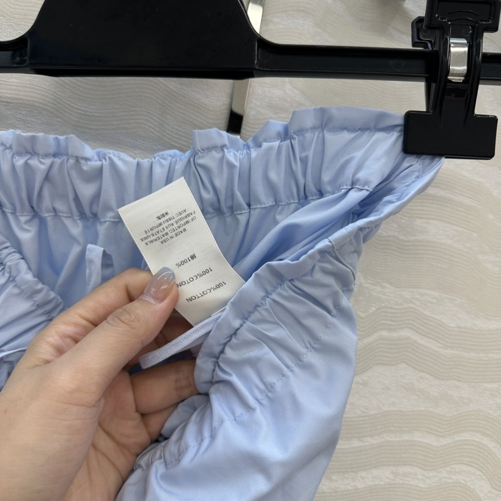 Long skirt on expositions фото 6