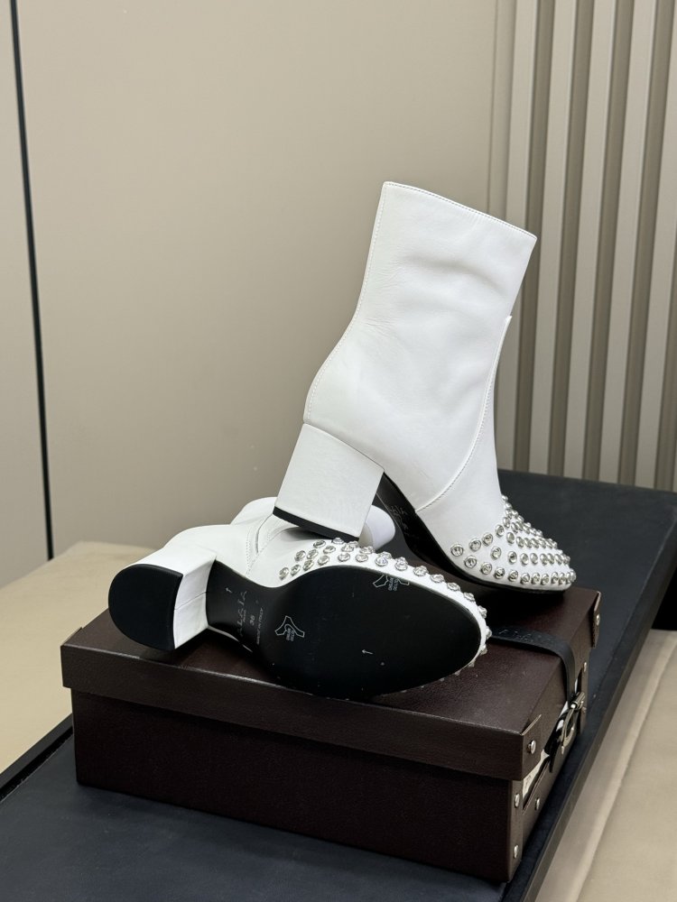 Ботинки женские фото 6