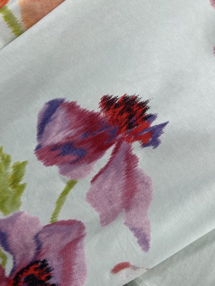 T-shirt women's фото 3