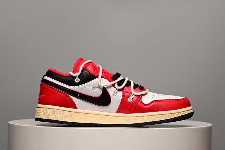 Sneakers Air Jordan 1 Low фото 4