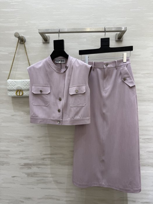 Костюм женский