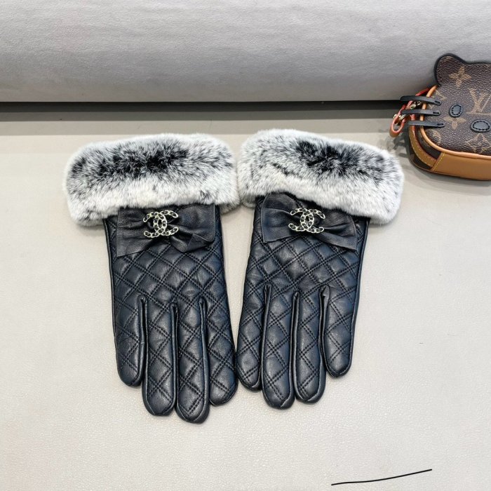 Gloves women's