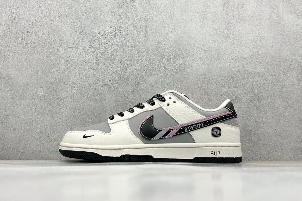 Кроссовки Nike Dunk Low Retro