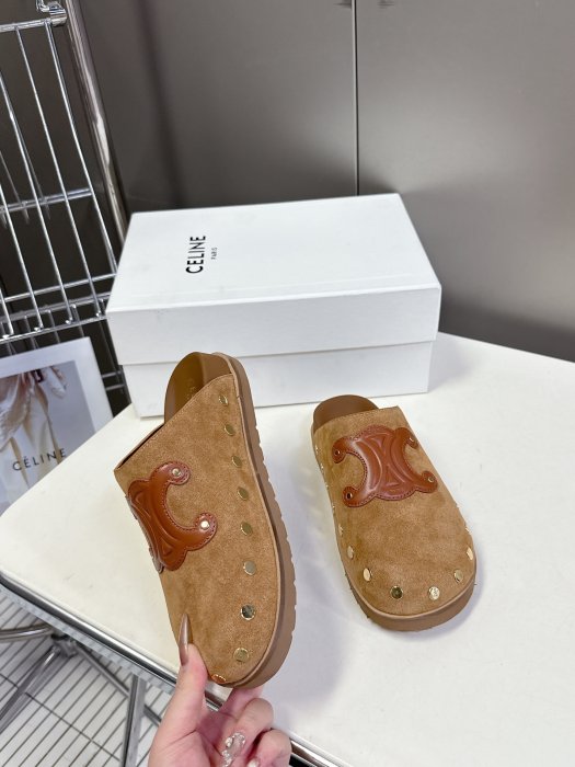 Шлепанцы женские фото 4