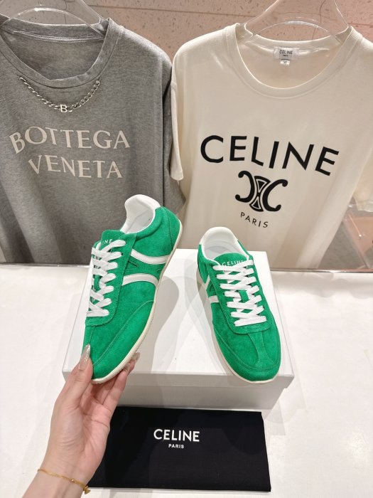 Кроссовки фото 3