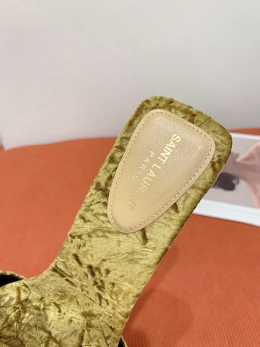 Босоножки фото 2