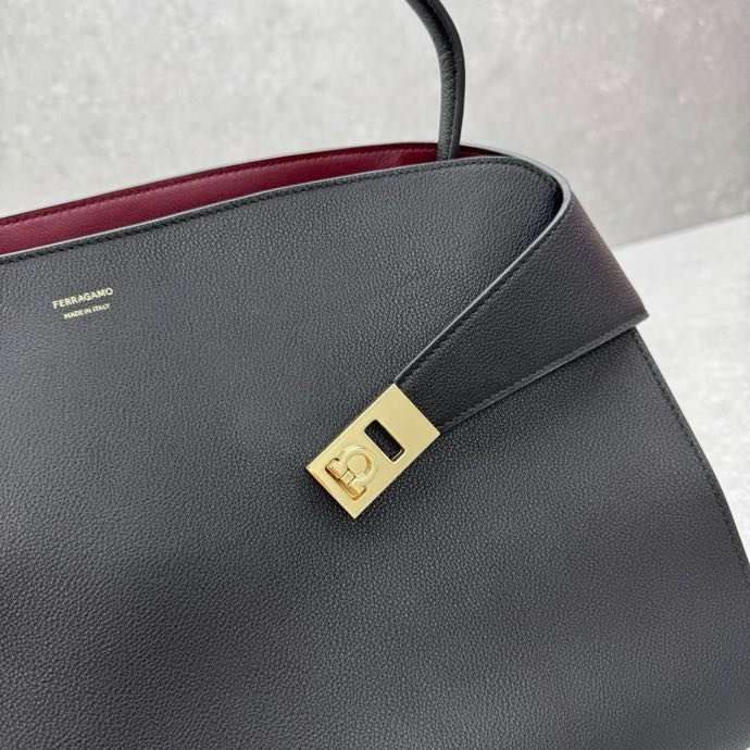 A bag leather women's 40 cm фото 3