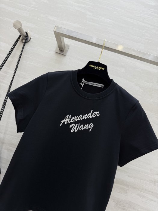 T-shirt women's фото 6