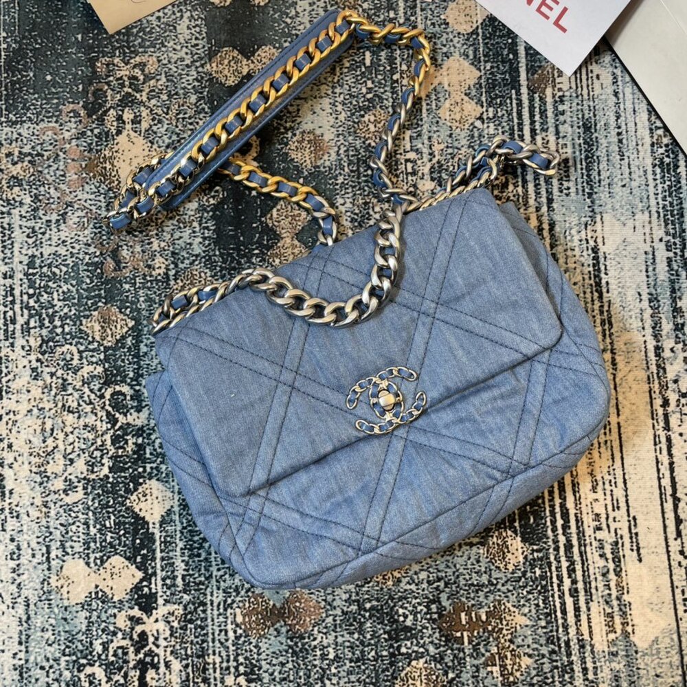 Сумка CHANEL 19 Hand Chain Shoulder Bag AS1160 26 см фото 5