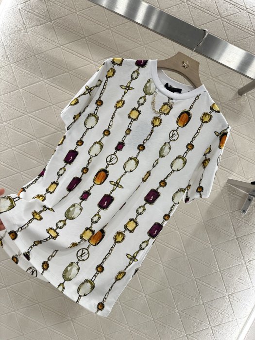 T-shirt women's фото 6