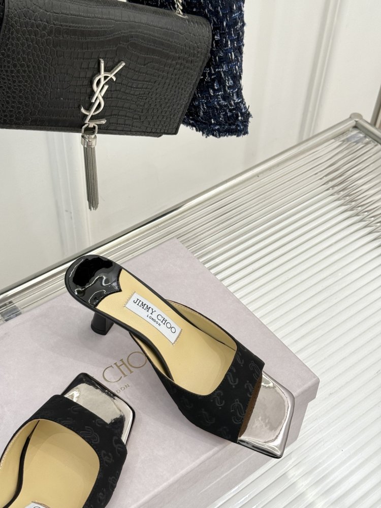 Босоножки фото 5