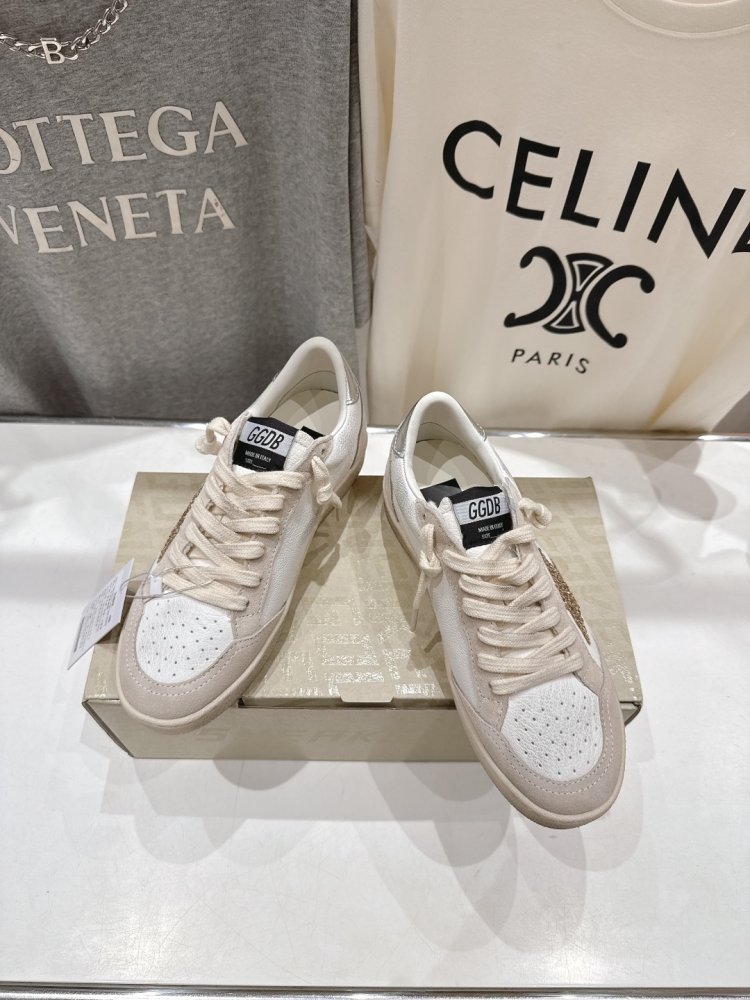 Кроссовки женские Golden Goose фото 2