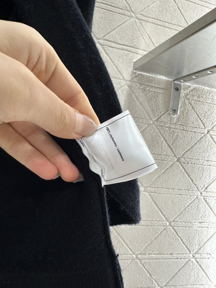 Knitted cardigan фото 9