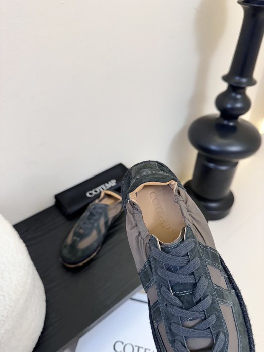 Кросівки фото 8