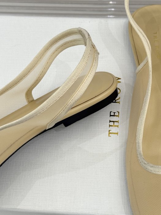 Босоножки фото 6