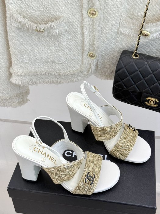 Босоножки фото 3