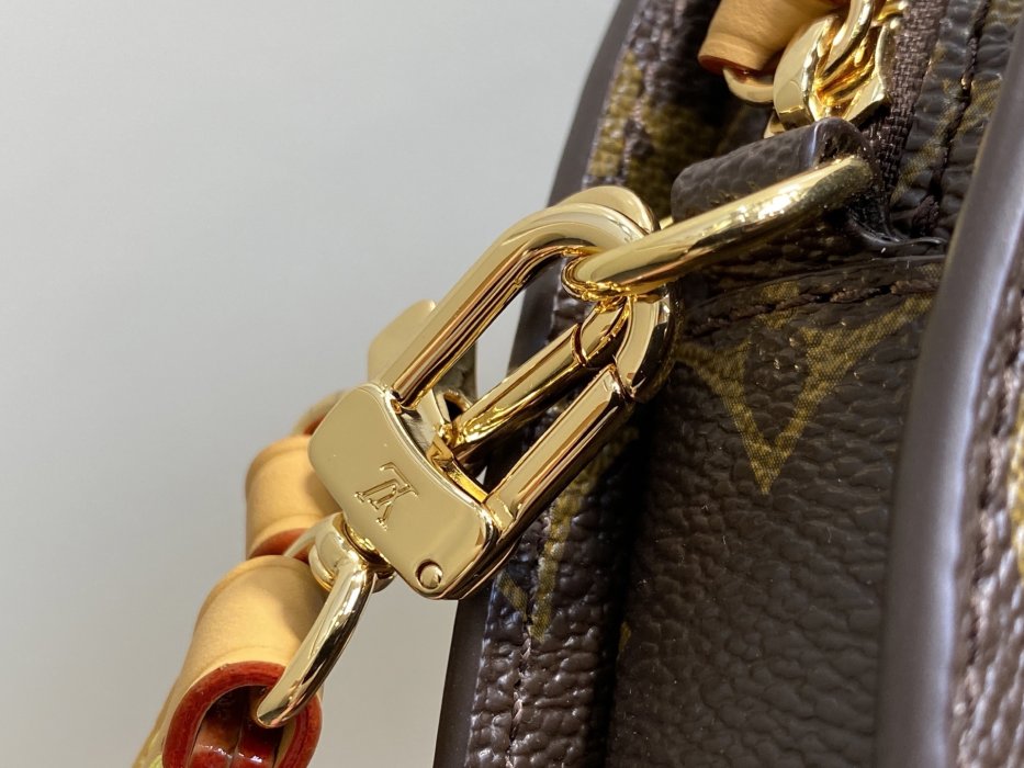 Сумка женская LV Fan M14804 37 см фото 7