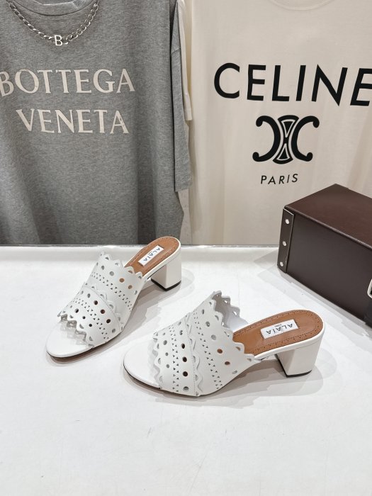 Босоножки фото 3