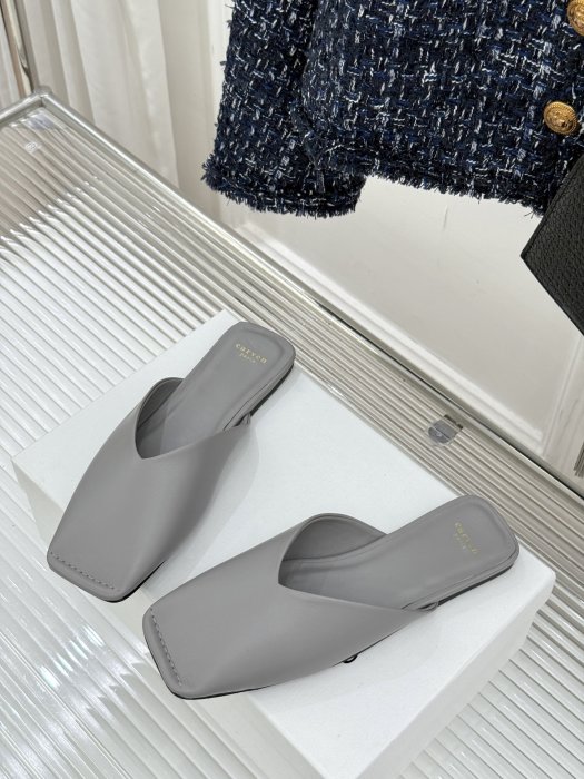 Шльопанці жіночі фото 2