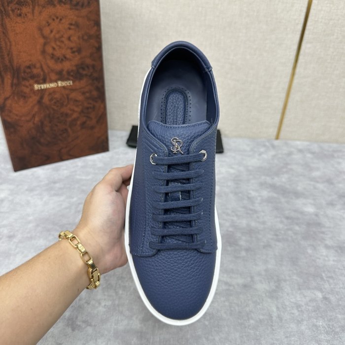 Кросівки фото 5