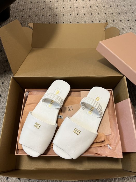 Босоножки фото 8