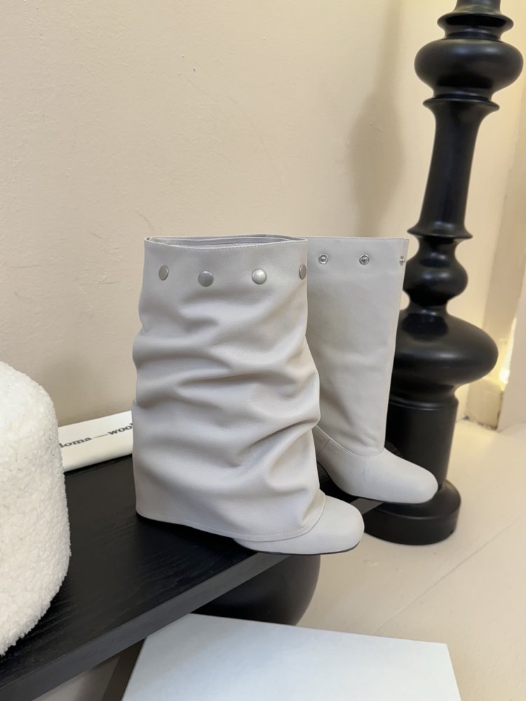 Чоботи жіночі фото 3