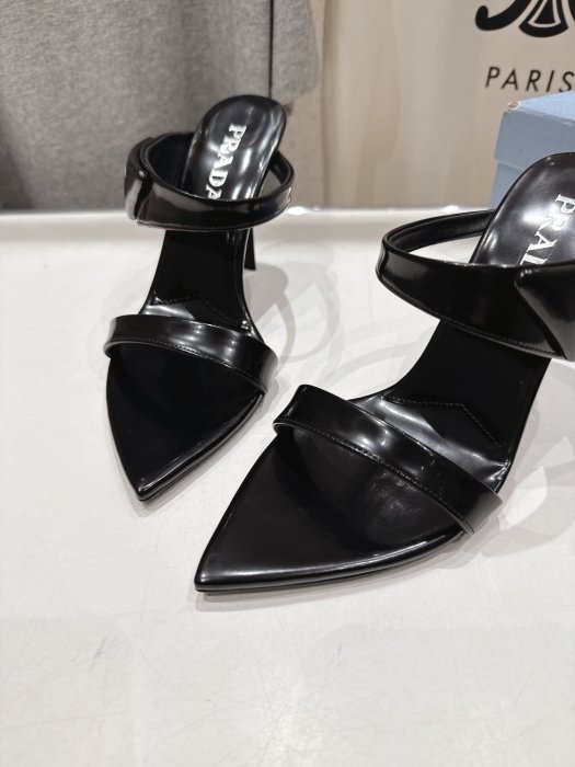 Босоніжки фото 7