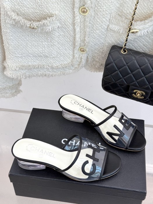 Босоножки фото 3