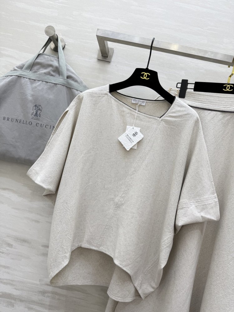 Костюм женский фото 3