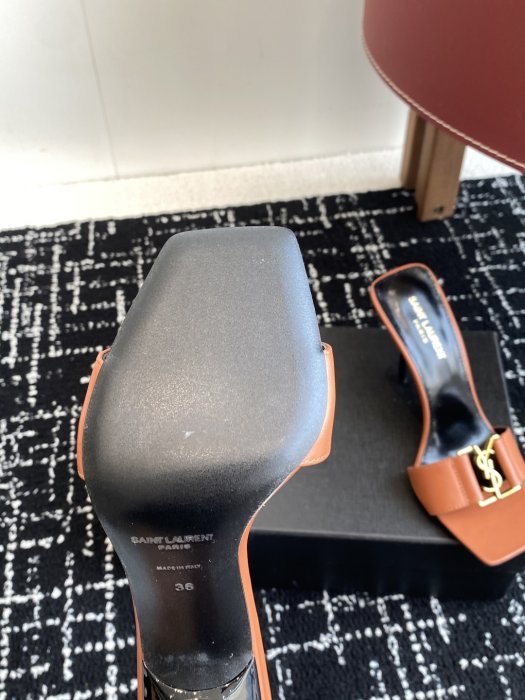 Босоножки фото 9