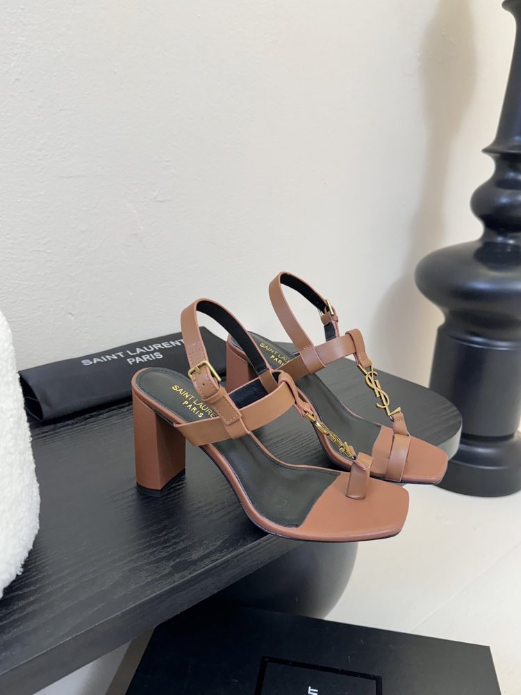 Босоніжки фото 2