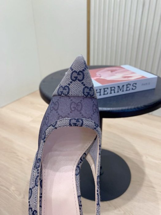 Босоножки фото 4