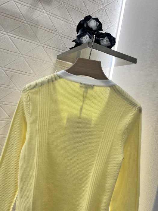 Кофта жіноча фото 4