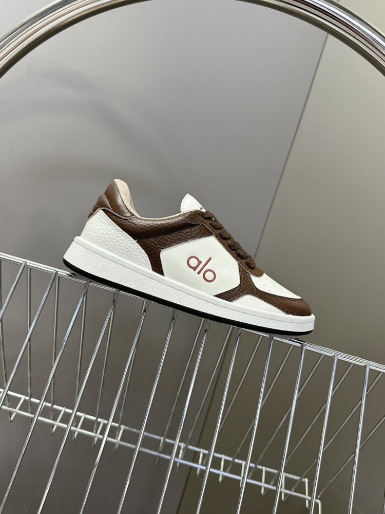 Кросівки жіночі фото 5