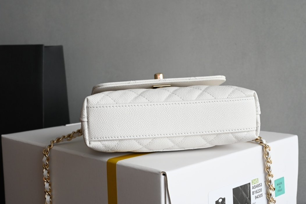 Сумка Chanel Coco Handle mini из зернистой кожи фото 4