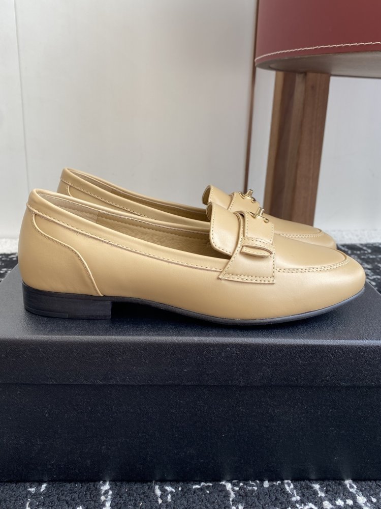 Лоферы жіночі фото 2